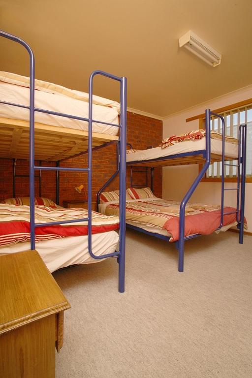 Apollo Bay Backpackers Lodge Стая снимка