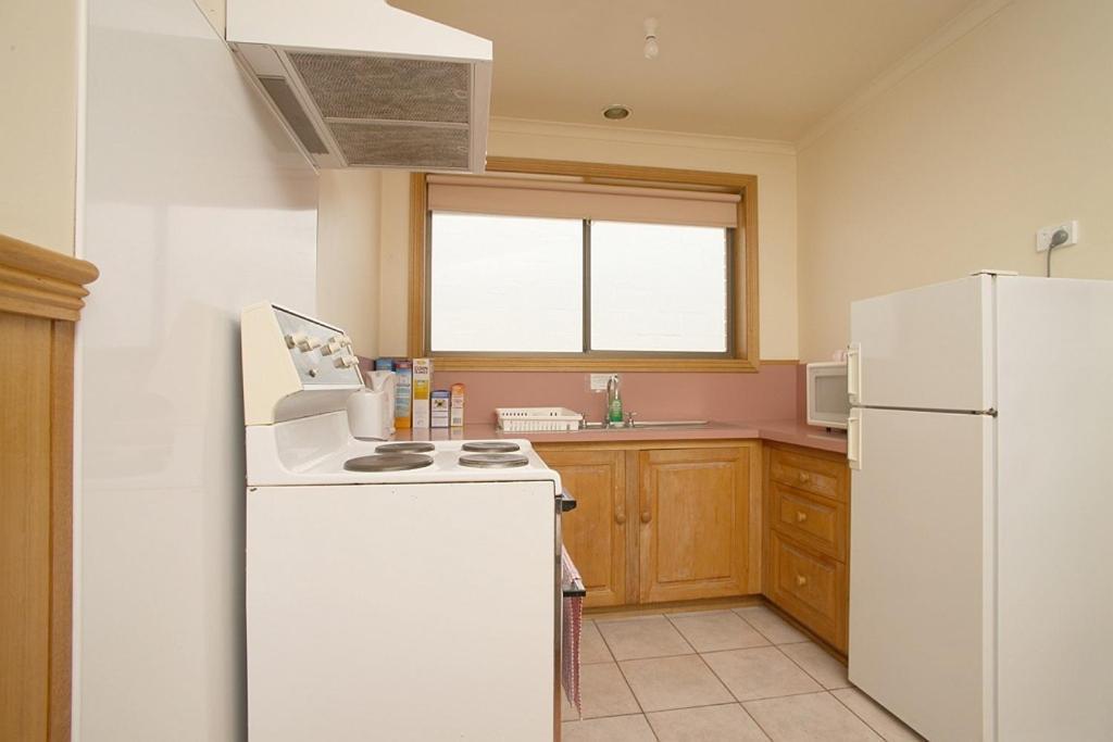 Apollo Bay Backpackers Lodge Екстериор снимка