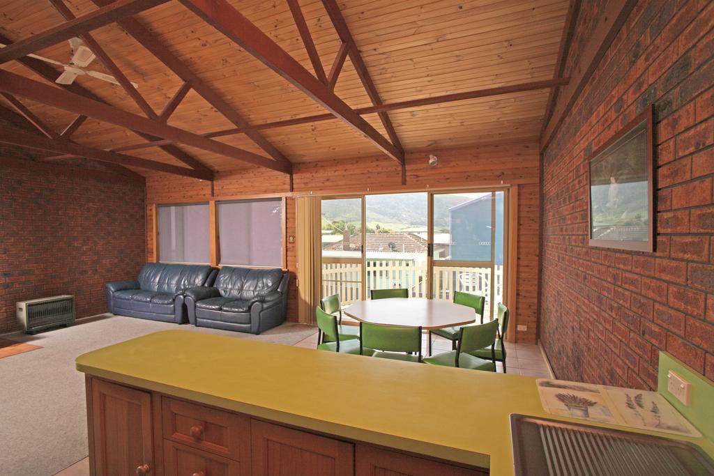 Apollo Bay Backpackers Lodge Екстериор снимка